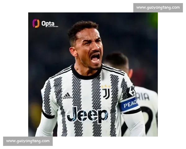 瓦伦西亚正式向莫斯克拉提交续约报价，力保后防核心留队