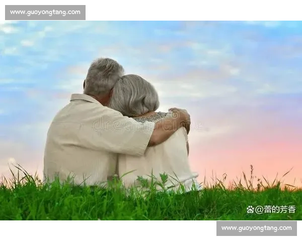 以情感为纽带探寻人性深处的温度与命运交织的生命篇章